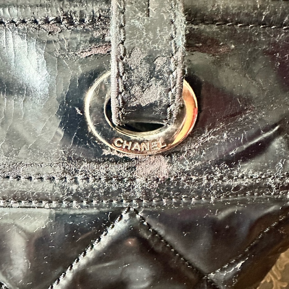 Chanel Handbag - Picture 4 of 16